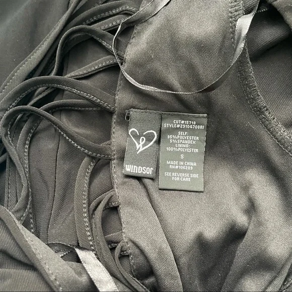 # Windsor All Black Stretchy Long Sleeves Revealing Back & Side With Stretch - Picture 16 of 16